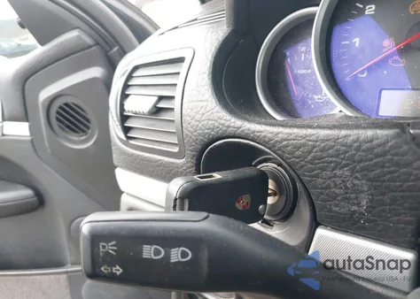 2004 Porsche Cayenne S из США, поврежденный, VIN WP1AB29P84LA61612